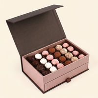 Boîte cadeau de luxe personnalisée à deux étages pour chocolats, avec inserts de séparation, logo imprimé en feuille d'or, boîte à fermeture magnétique