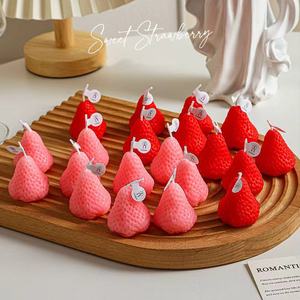 ミニストロベリーの香りのキャンドル、環境に優しい大豆ワックス使用、誕生日パーティー、ちょっとした贈り物に - Product Image 1