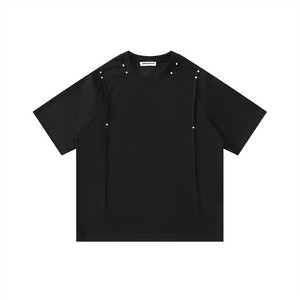 Camiseta holgada de manga corta con cuello redondo de mezcla de algodón transpirable de color liso para hombre, diseño americano urbano con remaches - Product Image 2