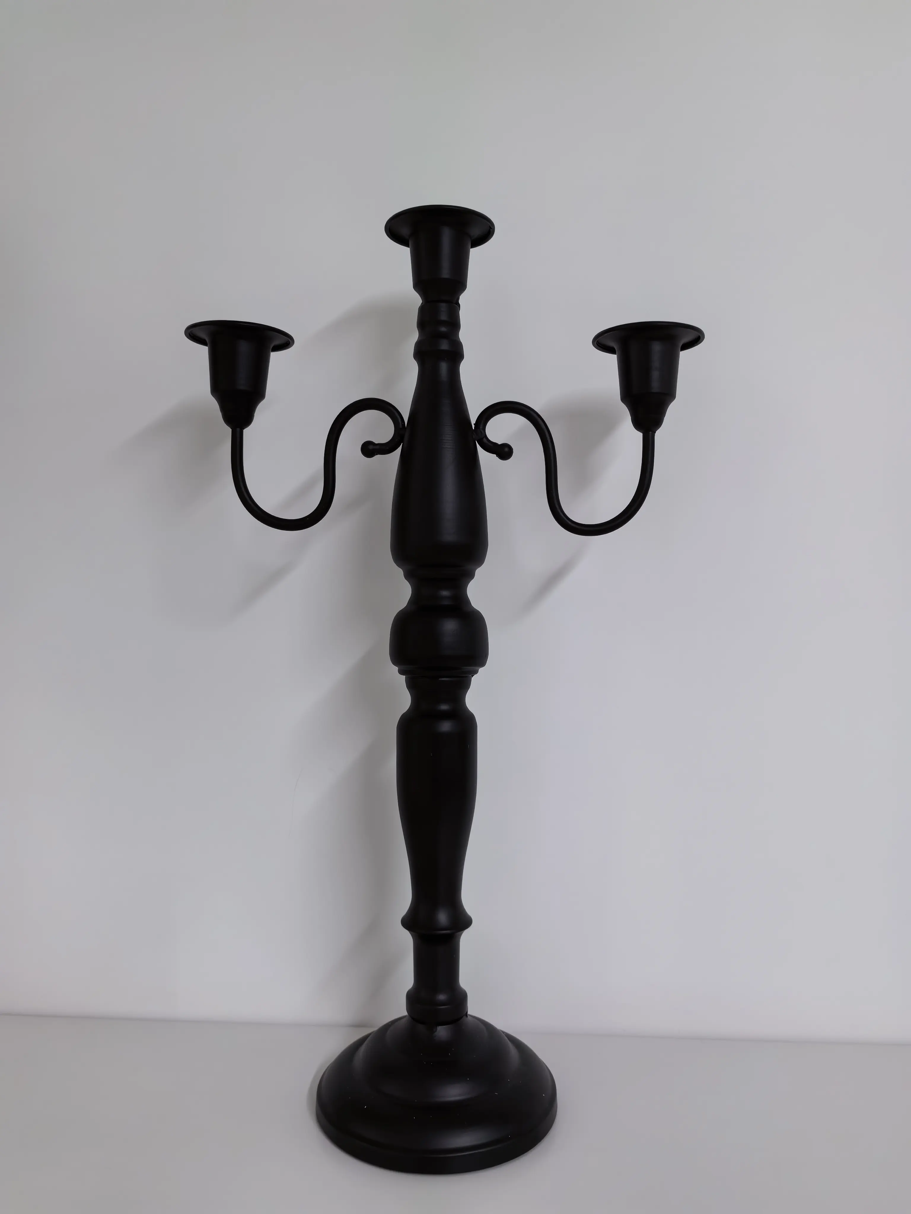Supplier Black Candelabra Centerpieces Frosted Minimalist Function Metal Candlestick
