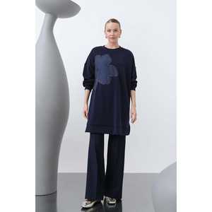 Tunique minimaliste pour femme, manches longues, tricot doux, noir, à porter toute l'année - Product Image 5