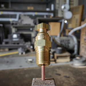 ريغو 3165CF12.0 "M.NPT 12" أنبوب تراجع ثابت النحاس مقياس Ullage ثابت - Product Image 5