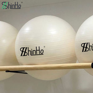 Промоакция от фабрики Shinho: Нескользящий, экологичный мяч для йоги и пилатеса из ПВХ (55/65/75 см) для фитнеса, тренировок дома и в спортзале, развития равновесия. - Product Image 2