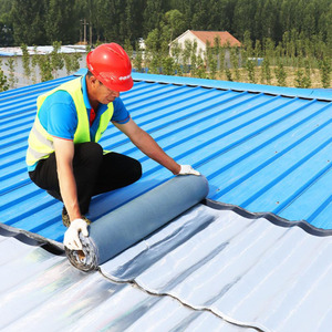 Membrane imperméable au bitume auto-adhésif moderne en rouleaux Prix d'usine pour application extérieure sur de vieux toits en zinc - Product Image 2