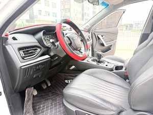 SUV d'occasion : Jetour X70 1.5T manuelle <span class=keywords><strong>2018</strong></span>, <span class=keywords><strong>5</strong></span> vitesses, équipement complet, grand <span class=keywords><strong>espace</strong></span> de coffre, moteur turbo économique - Product Image 6