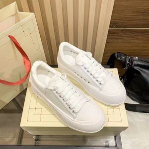Zapatillas de lona blancas minimalistas de bajo precio con suela gruesa, diseño antideslizante y transpirable, calzado informal de lujo para exteriores - Product Image 5
