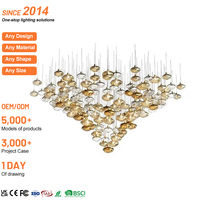 Luminaire suspendu créatif en verre pour salon, lustre moderne pour plafonds hauts, design d'éclairage suspendu