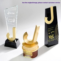 Trophée TikTok personnalisé en métal et cristal, modèle 'Live Fast Hand', pour influenceurs e-commerce et millions de souvenirs, plaques commémoratives