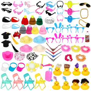 Vente en gros <span class=keywords><strong>de</strong></span> canards <span class=keywords><strong>de</strong></span> <span class=keywords><strong>bain</strong></span> jaunes couineurs en caoutchouc avec lunettes <span class=keywords><strong>de</strong></span> <span class=keywords><strong>soleil</strong></span>, design mini <span class=keywords><strong>de</strong></span> 2 pouces en chlorure <span class=keywords><strong>de</strong></span> polyvinyle, logo personnalisé, en vrac - Product Image 3