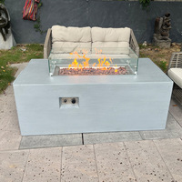 Foyer à gaz rectangulaire pour l'extérieur Réservoir de gaz intégré Chauffage de terrasse Table à feu moderne