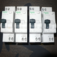Nouveau disjoncteur différentiel électrique d'origine A9N21444 MERLIN GERIN 2P 16A 30mA AC pour contrôleur PLC