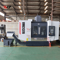 Centre d'usinage WOJIE VMC1370 de haute précision certifié CE ISO9001 pour le traitement des moules métalliques