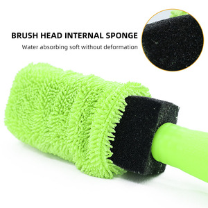 Brosse de lavage de pneu de nettoyage de détail automatique à long manche brosse de lavage de nettoyant de roue verte en microfibre - Product Image 3