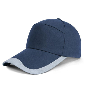 Gorra con logotipo personalizado para béisbol Diseño deportivo único con tira reflectante Durable y elegante 100% Poliéster Borde Curvo - Product Image 1