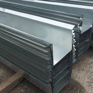 Gouttière de pluie commerciale connectée à effet de serre Toit <span class=keywords><strong>Collecteur</strong></span> <span class=keywords><strong>d</strong></span>'<span class=keywords><strong>eau</strong></span> de pluie Tuyau de fossé de drainage sans couture Tube Gouttières galvanisées - Product Image 4