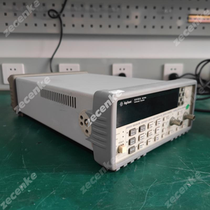 Compteur de fréquence universel KEYSIGHT 53132A 225 MHz en bon état d'occasion - Product Image 1