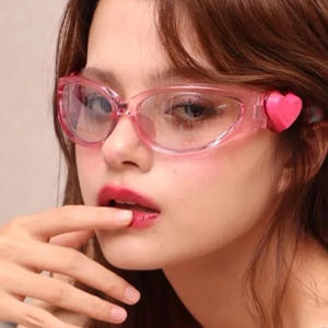 Nouveau style millénaire coeur lunettes de soleil UV400 cadre rose pêche inspiré '<span class=keywords><strong>petit</strong></span> livre rouge' lunettes cadre Anteojos De Sol - Product Image 2