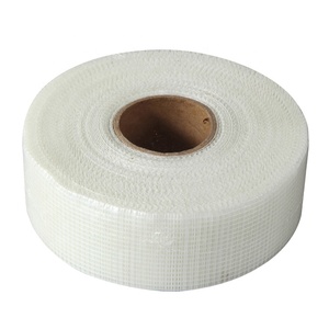 Maille en <span class=keywords><strong>fibre</strong></span> de verre renforcée de résine de polyester de haute qualité Bon <span class=keywords><strong>prix</strong></span> Matériau mural intérieur et extérieur Type de tissu en <span class=keywords><strong>fibre</strong></span> de verre - Product Image 1