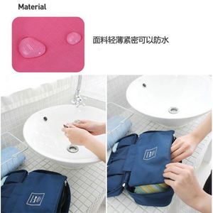 Échantillon gratuit : Sac à langer multi-pièces pour bébé fille, imprimé Minnie-Toss - Product Image 4