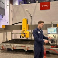 Machine de découpe de pierre CNC TITAN 5+ axes, scie à pont 5 axes pour comptoirs en granit, marbre et quartz