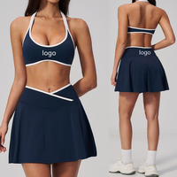 Ensemble de tennis 2 pièces sexy avec soutien-gorge dos nu et jupe courte en V, idéal pour l'été, la course en ville, le volley-ball de plage et la danse en studio ou à la salle de sport