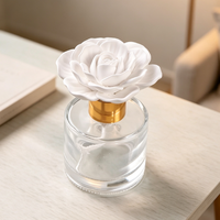 Diffuseur d'huiles essentielles en porcelaine en forme de fleur, désodorisant d'ambiance en plâtre céramique parfumé, bouteille en verre de 100 ml, vente en gros