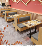 Table et chaise en bois massif pour restaurant moderne, salon de thé, restaurant de nouilles, café de cuisine occidentale décontractée, restaurant de hot pot, avec canapé mural et banquette.