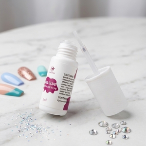 Pegamento para Uñas sin Olor de 5g para Uñas Postizas, Adhesivo Suave No Tóxico de Gran Fijación para Puntas de Uñas, Sin Daños - Product Image 1