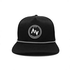 Casquette Trucker Ajustable Noire en Caoutchouc Découpée au Laser à 6 Panneaux avec Trous et Corde pour Adultes, Vêtement Décontracté, Fabriquée au Vietnam - Product Image 1