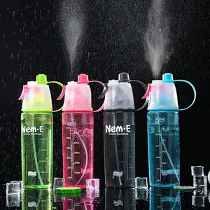 Bouteille d'eau en plastique d'été sans BPA, pulvérisation de brouillard multicolore pour le sport, avec paille et Logo personnalisé