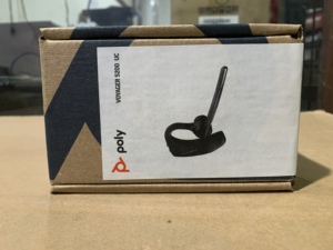 Vente chaude Original <span class=keywords><strong>Plantronics</strong></span> Poly Voyager 5200 UC <span class=keywords><strong>Casque</strong></span> <span class=keywords><strong>sans</strong></span> <span class=keywords><strong>fil</strong></span> <span class=keywords><strong>Casque</strong></span> à oreille unique Écouteur antibruit avec étui de Charge - Product Image 2