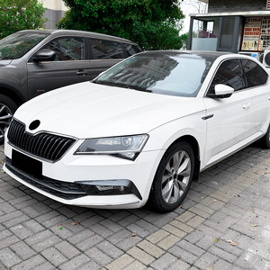 Spoiler Delantero para Skoda Superb Mk3 2015-2019, Textura de Fibra de Carbono, Adhesivo Decorativo - Product Image 1