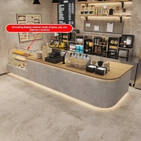 Meja Bar Kombinasi Kayu dan Batu Bergaya Rustic Modern dengan Lampu LED Ambient untuk Konter Resepsionis Kedai Kopi, Kue, Roti, dan Bakery