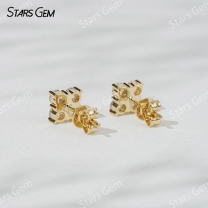 Starsgem 0.7ct 2.9mm Round Brilliant Cut Lab Grown Diamond Boucles d'oreilles unisexe de luxe en or jaune 18 carats - Product Image 4