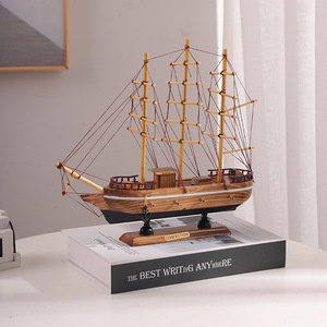 Ornement de bateau à voile en bois Master Gu avec lumières LED, cadeau décoratif pour la maison, le bureau ou la table - Product Image 3