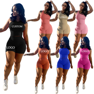 Set di <span class=keywords><strong>abbigliamento</strong></span> da <span class=keywords><strong>donna</strong></span> estivo con Logo personalizzato completi da allenamento pantaloncini Set Fitness <span class=keywords><strong>Sexy</strong></span> da <span class=keywords><strong>donna</strong></span> 2 pantaloncini da <span class=keywords><strong>donna</strong></span> in due pezzi - Product Image 1