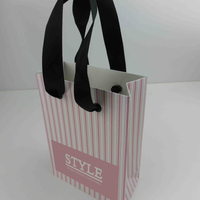 Sacs de luxe à poignée en ruban et œillets, avec logo personnalisé imprimé, rayures roses et noires, laminés, pour cadeaux, très demandés