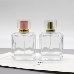 Wholesale Square Cosmetic Empty Bottles 100ml Glass Perfume Refill <b>Spray</b> Bottles Bayonet-type Crystal White PP Collar Material - Product Image 4