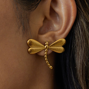 Pendientes de Libélula, Chapados en Oro de 18K, Acero Inoxidable, Diseño de Insecto, Joyería de Moda para Mujer - Product Image 3