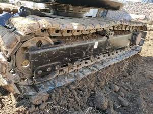 Mini pelle sur chenilles SANY SY26U de 2.5 tonnes fabriquée en Chine avec godet et moteur personnalisables - Product Image 4