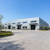 Atelier en acier structurel sur mesure, panneaux composites isolés, entrepôt métallique extensible, bâtiment de fabrication industrielle