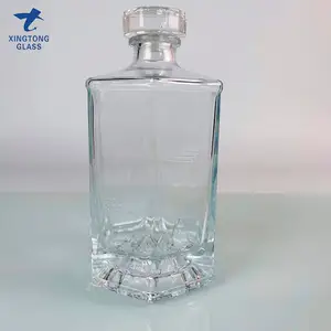 Personalizzato 200Ml 375Ml 500Ml 750Ml 1000Ml trasparente rotondo vuoto vetro Flint liquore vino Whisky Vodka bottiglia di Tequila con coperchio in sughero