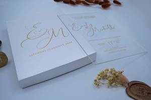 <span class=keywords><strong>Carte</strong></span> <span class=keywords><strong>d</strong></span>'<span class=keywords><strong>invitation</strong></span> de mariage personnalisée en plexiglas transparent de 7 pouces avec boîte et enveloppe – Vente en gros - Product Image 2