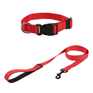 Ensemble collier et laisse pour chien en nylon réfléchissant, boucle réglable, pour la promenade et l'entraînement - Product Image 1