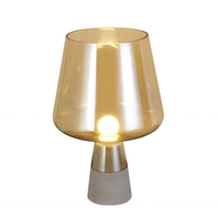 Lampe de table moderne vintage LED en ciment Lampe de table décorative pour chambre à coucher en verre avec alimentation en courant alternatif