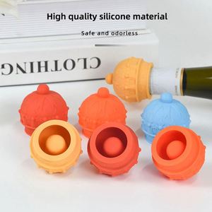 Creative Crown Shaped <b>Wine</b> Stopper, Food-grade Full Silicone Leakproof Fresh Keeping Bottle Plug for Home Use - Product Image 3