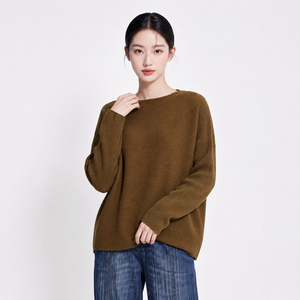Camiseta Miyake de Manga Larga para Mujer, Oversize, Tejida, Color Sólido, Minimalista, Cuello Redondo, Ajuste Holgado, Hombros Caídos, Transpirable y Ecológica - Product Image 5