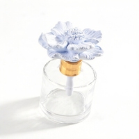 Diffuseur d'huiles essentielles en porcelaine céramique parfumée, en forme de fleur, pour la maison, 50 ml, en gros