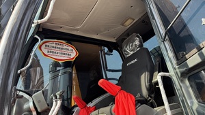 รถขุดไฮดรอลิกแบบตีนตะขาบ Hyundai 220LC 225LC มือสอง สภาพดี รับน้ำหนักได้มาก 22 ตัน รุ่นปี 2024 มอเตอร์ 112 กิโลวัตต์ พร้อมเกียร์และปั๊ม - Product Image 6