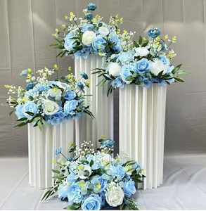 Centrotavola per Matrimoni all'Ingrosso, Decorazioni da Tavolo, Sfera di Fiori Artificiali in Seta Rosa e Rossa da 50 Cm per Matrimoni e Lauree - Product Image 2